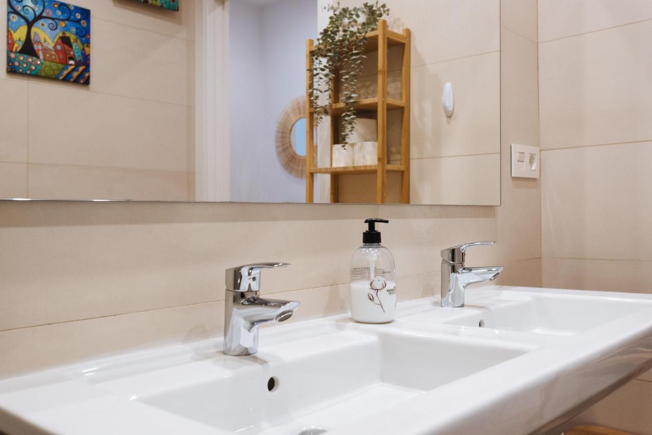 塞维利亚Apartamento Estelar Con Piscina Y Garaje Nervion公寓 外观 照片