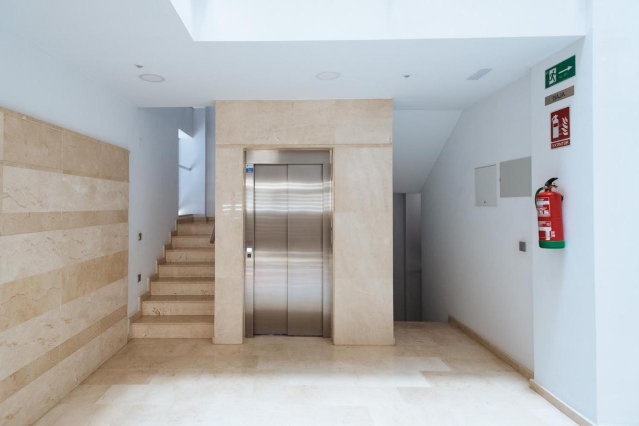 塞维利亚Apartamento Estelar Con Piscina Y Garaje Nervion公寓 外观 照片